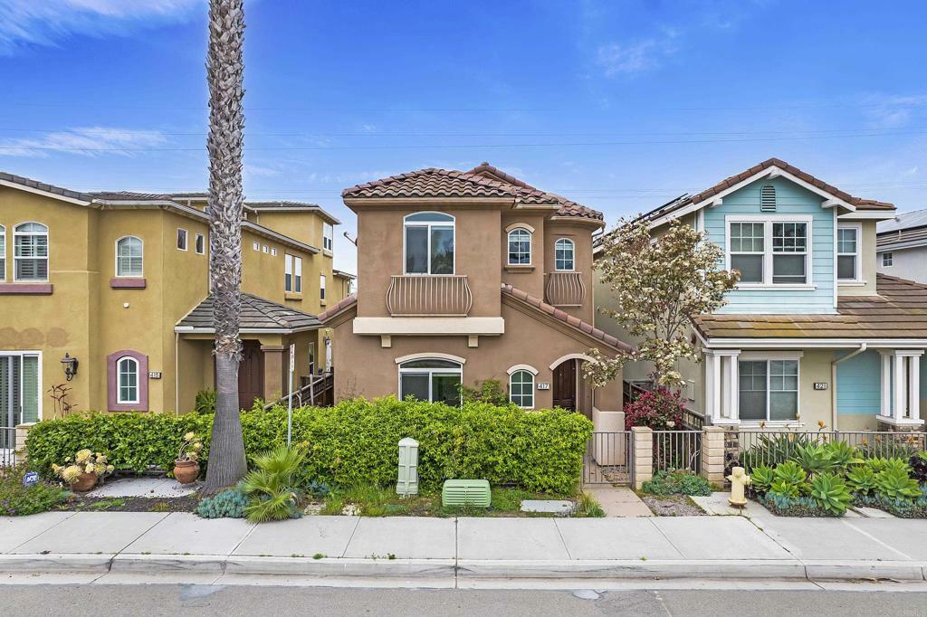 417 N Cedros Avenue  Solana Beach CA 92075 photo