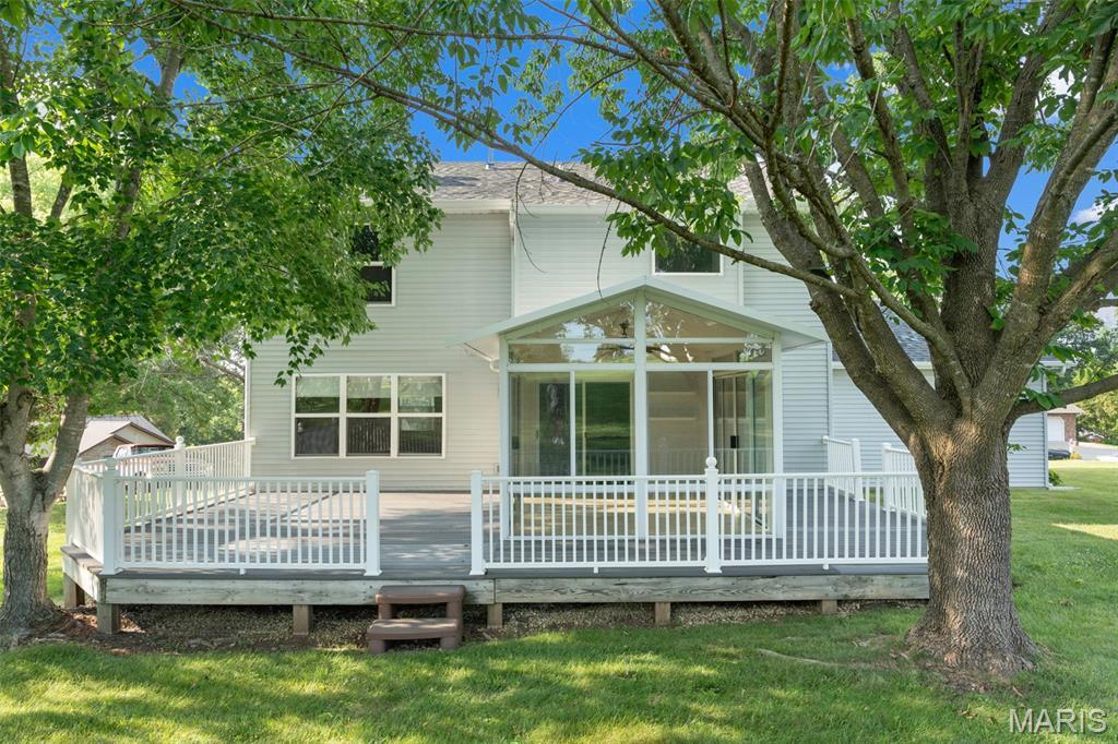 Property Photo: 6 Weatherby Court MO 63090