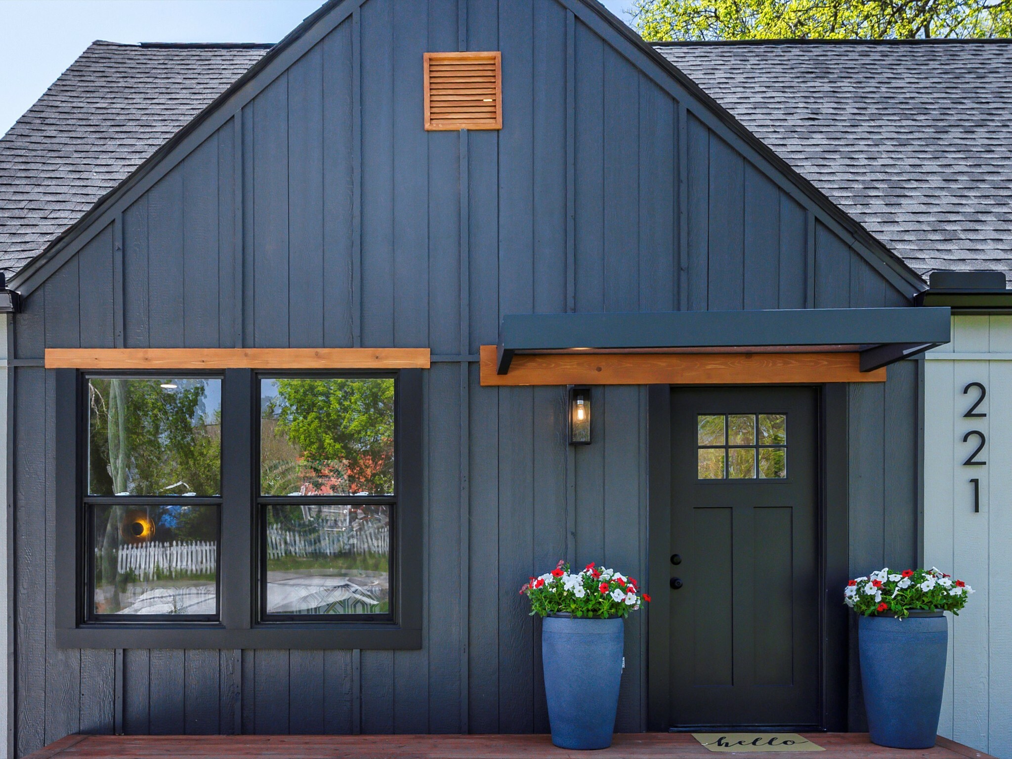 Property Photo: 221 Morton Ave TN 37211