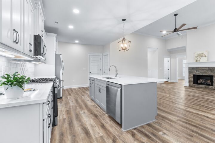 Property Photo:  166 Aspen Pine Dr  TN 37043 