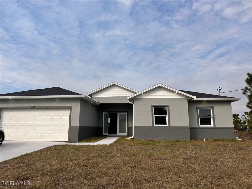 Property Photo:  2509 38th Street SW  FL 33976 