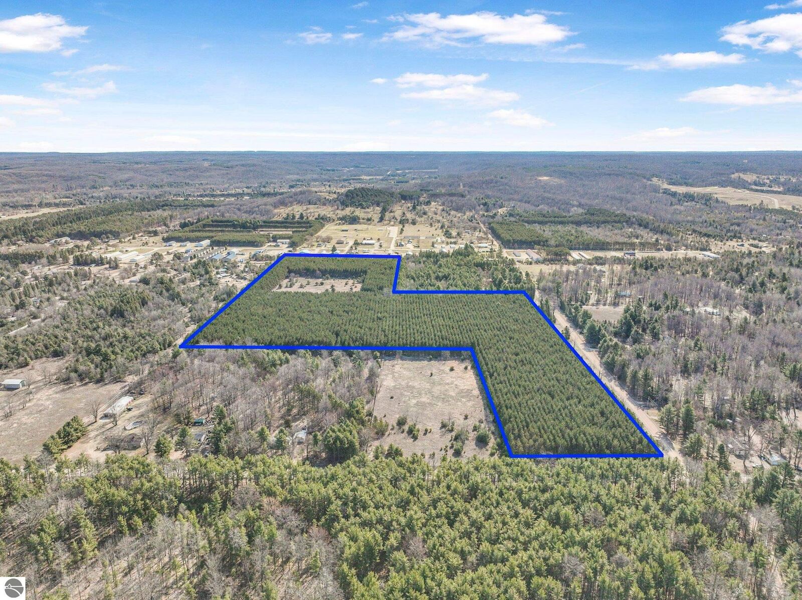 Property Photo: 7020 NW Round Lake Road MI 49676