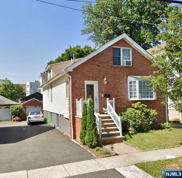 Property Photo: 214 Columbus Place NJ 07010