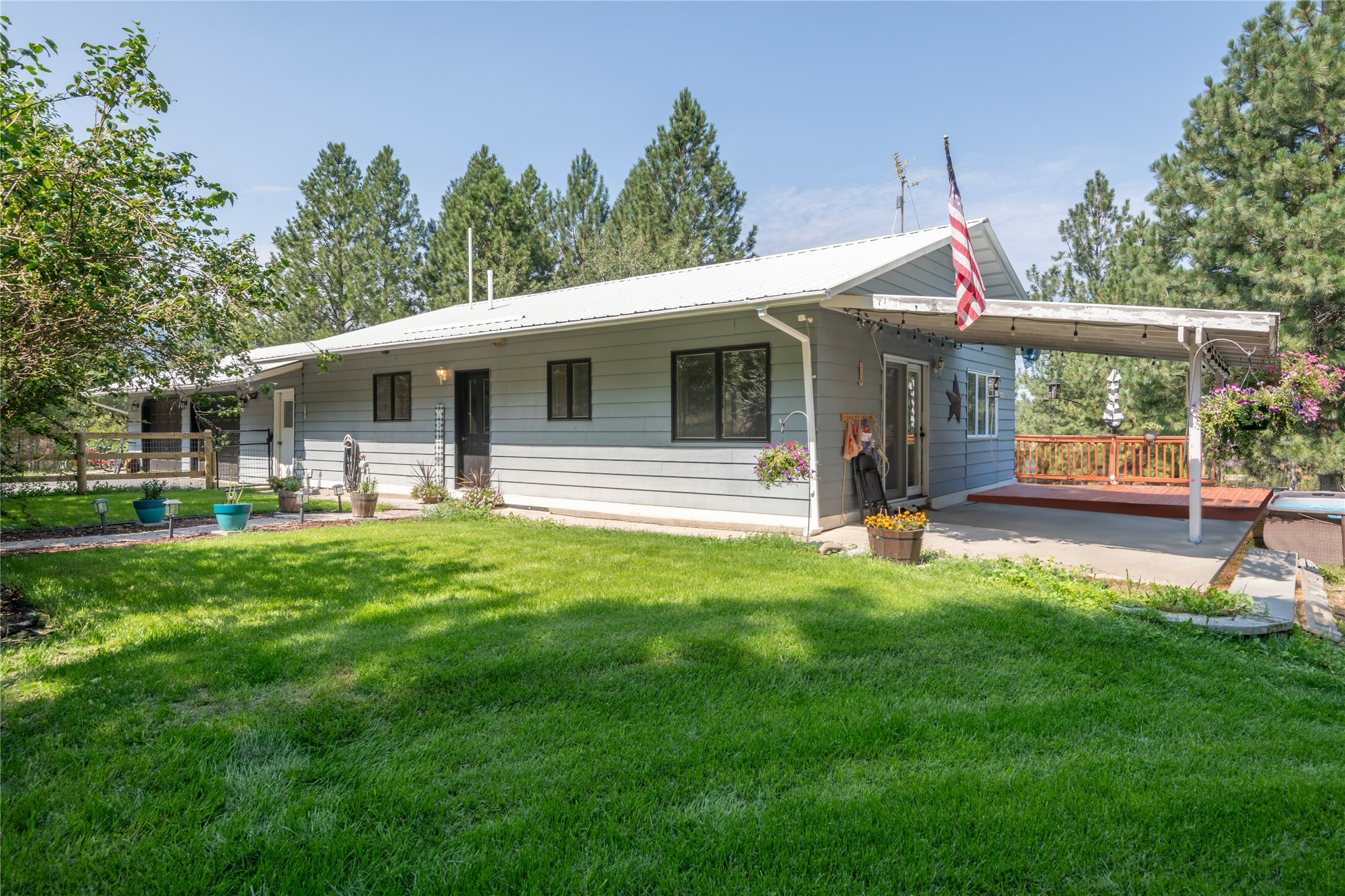 Property Photo: 3060 Arneguy Lane MT 59821