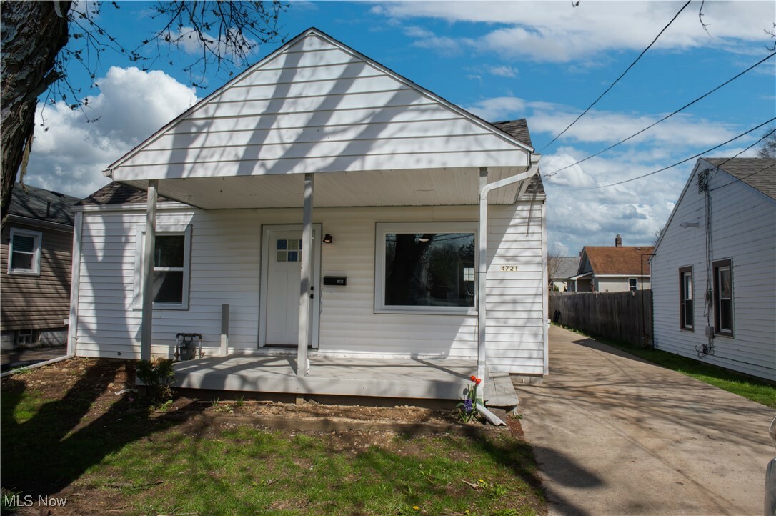 Property Photo:  4721 Southern Boulevard  OH 44512 