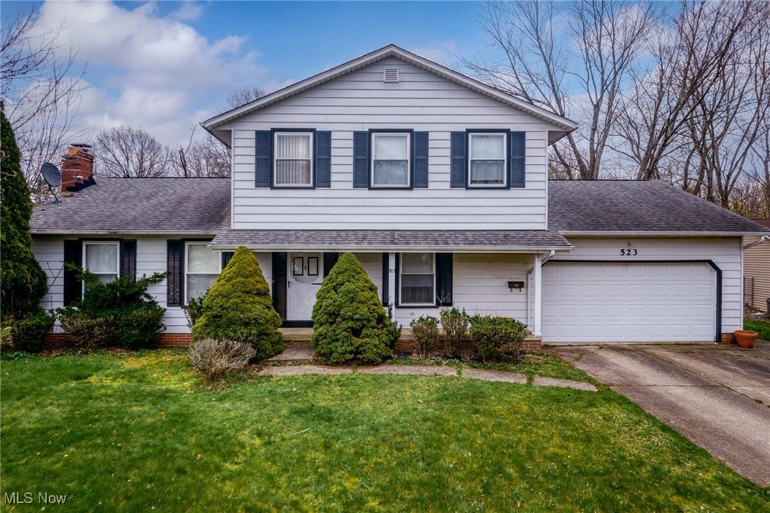 Property Photo:  523 Catlin  OH 44143 