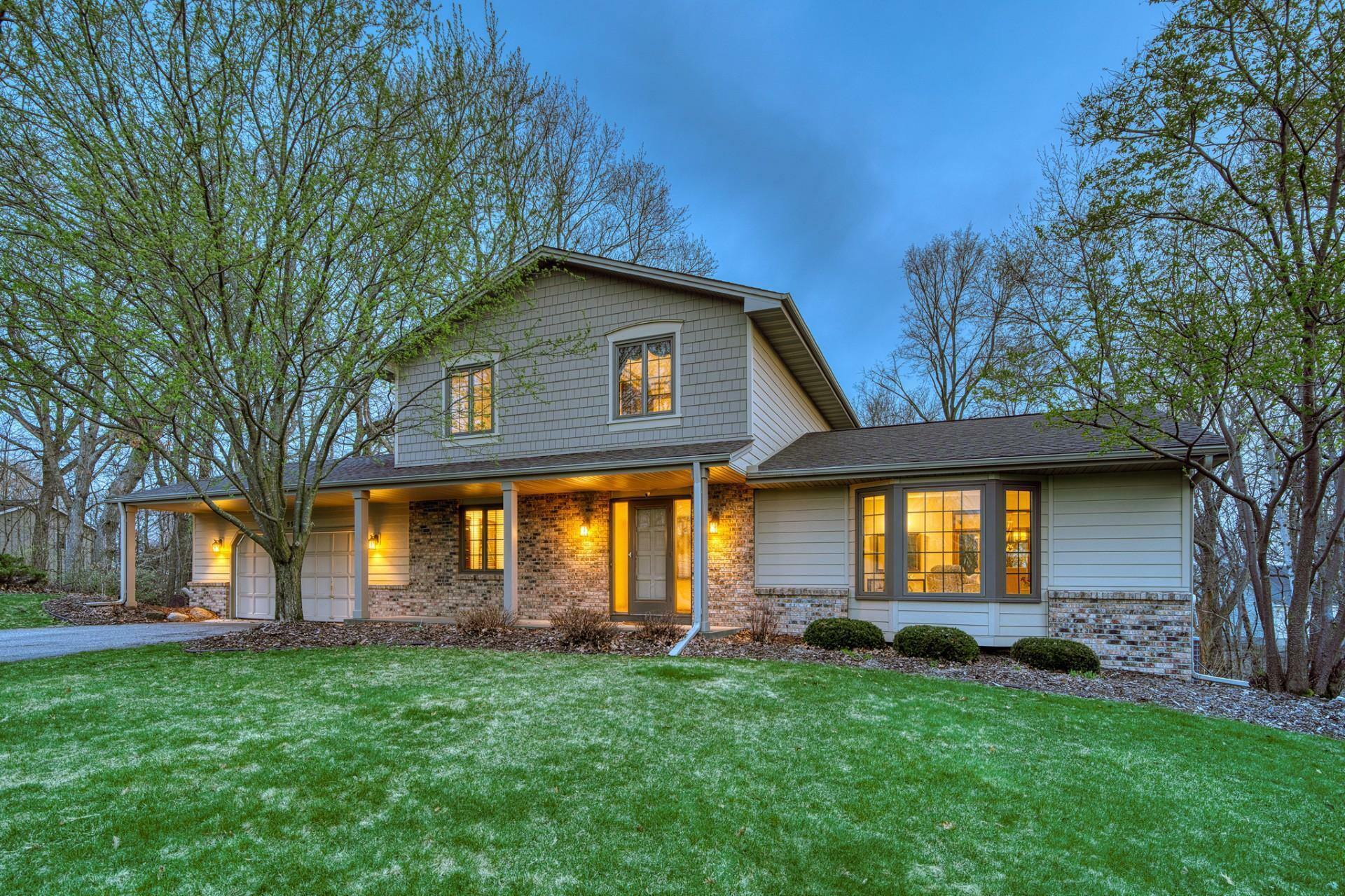 Property Photo: 9520 Leaftop Circle MN 55347