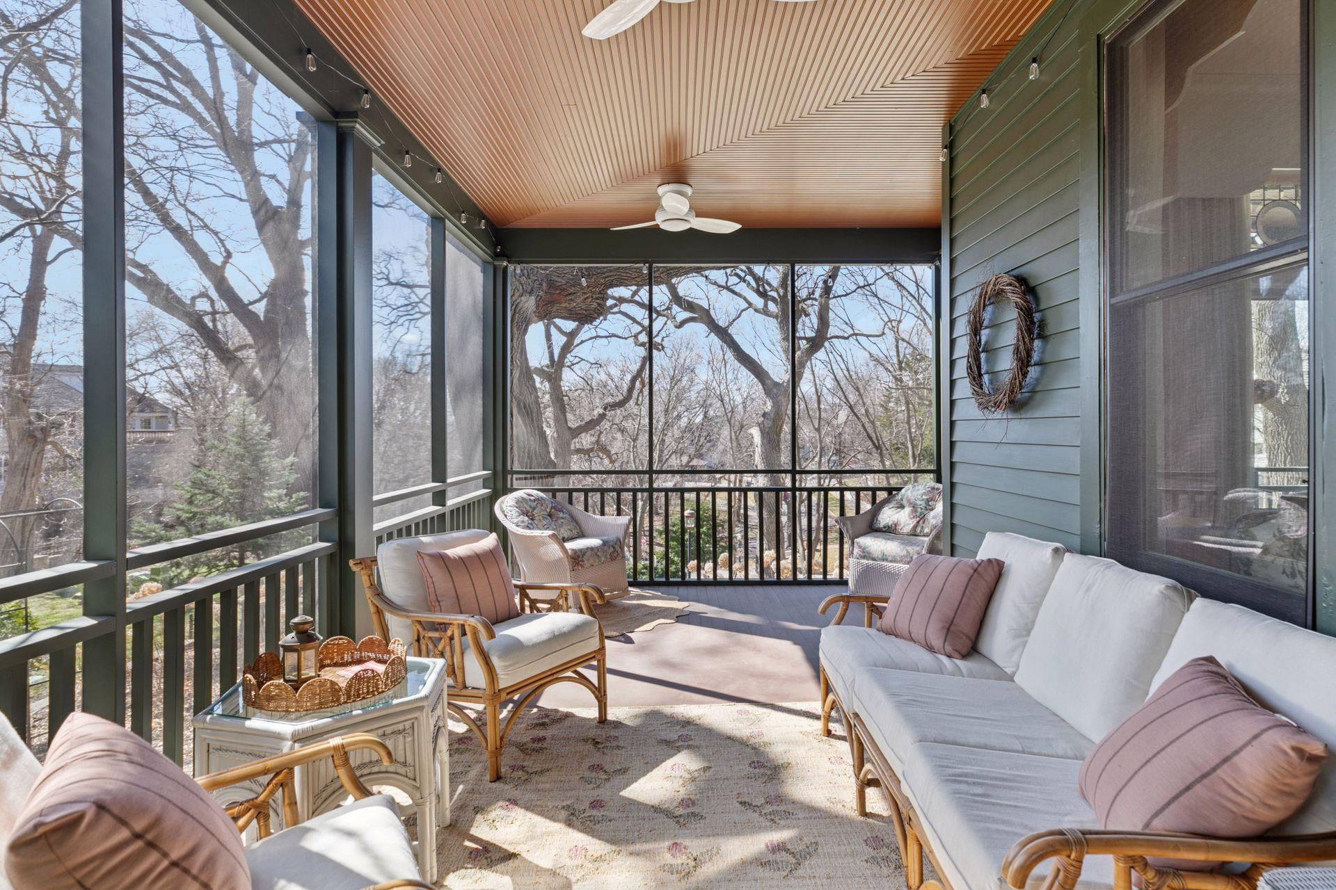 Property Photo: 683 Osceola Avenue MN 55105