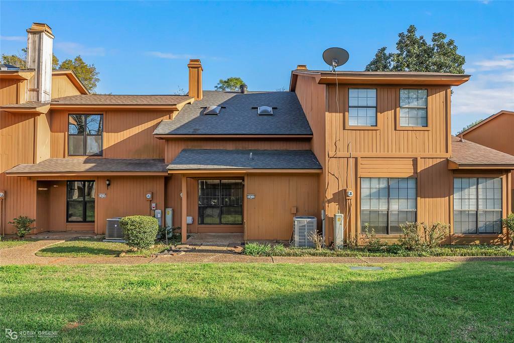 Property Photo: 3432 Stonebrook Place LA 71105