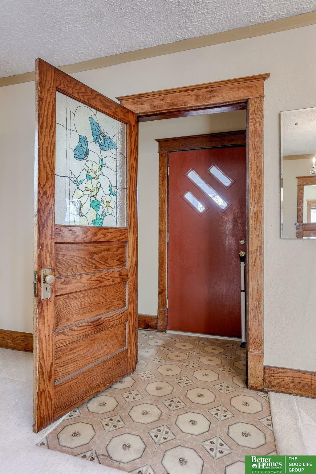 Property Photo: 2563 Evans Street NE 68111