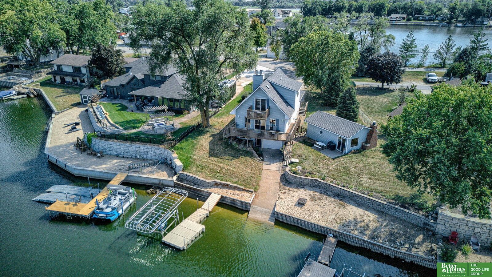 Property Photo:  2208 Annabelle Drive  NE 68123 