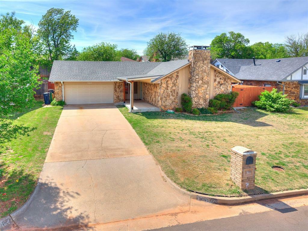 Property Photo: 10709 Admiral Drive OK 73162