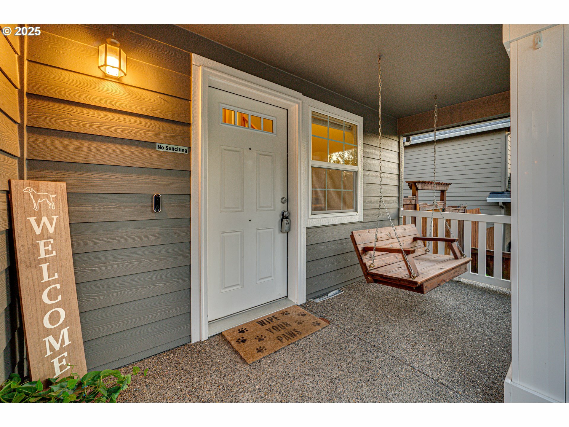 Property Photo: 1825 N 9th Way WA 98642