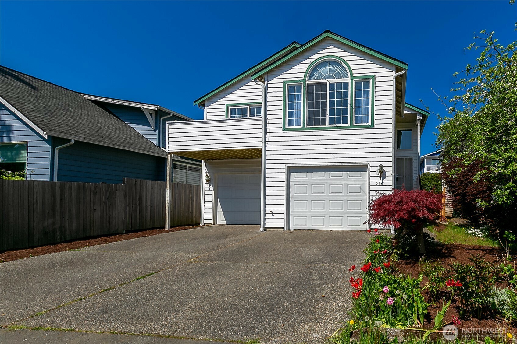 Property Photo: 512 N 104th Street WA 98133