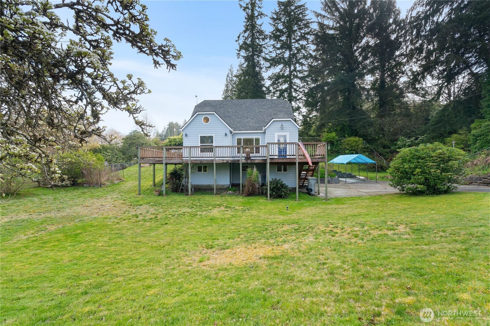 Property Photo:  1900  Laura Street  WA 98520 
