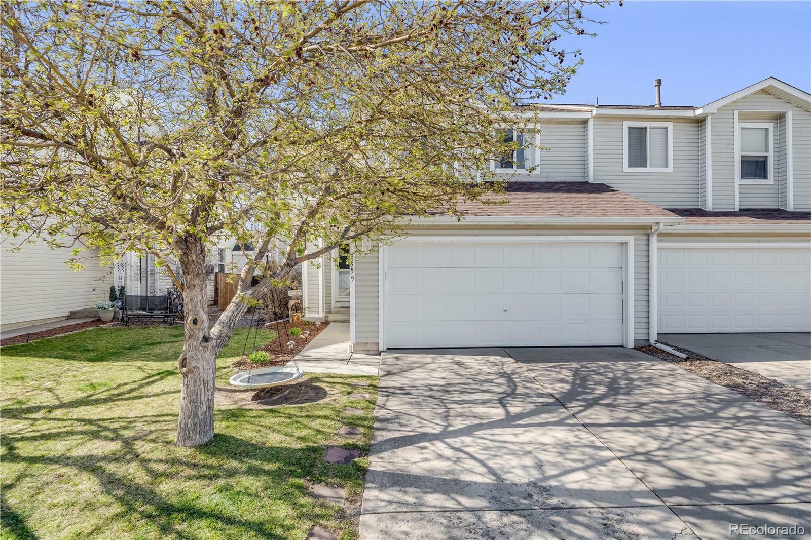 Property Photo:  5559 S Quemoy Circle  CO 80015 