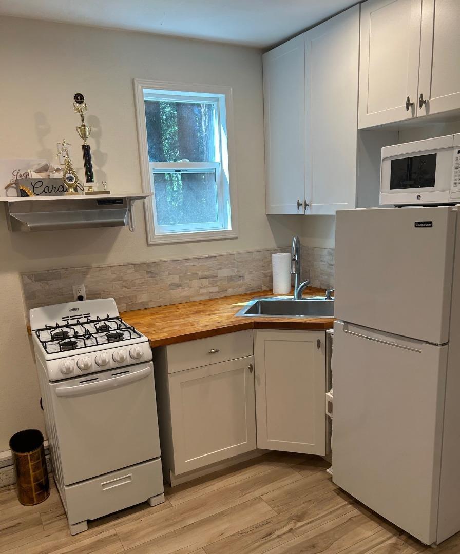Property Photo:  150 Evergreen Road  CA 95006 