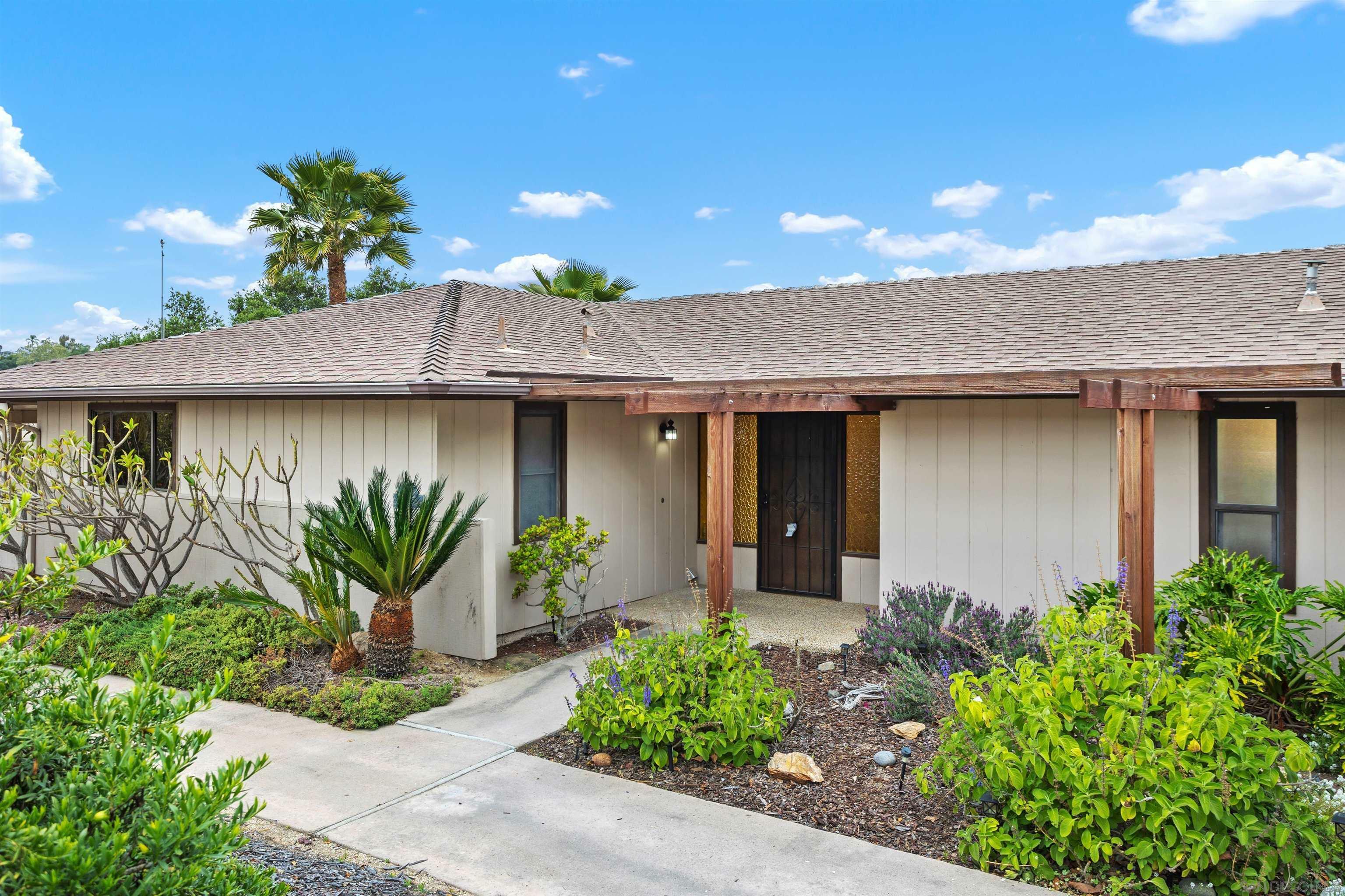 2562 Los Cerritos Ln  Fallbrook CA 92028 photo