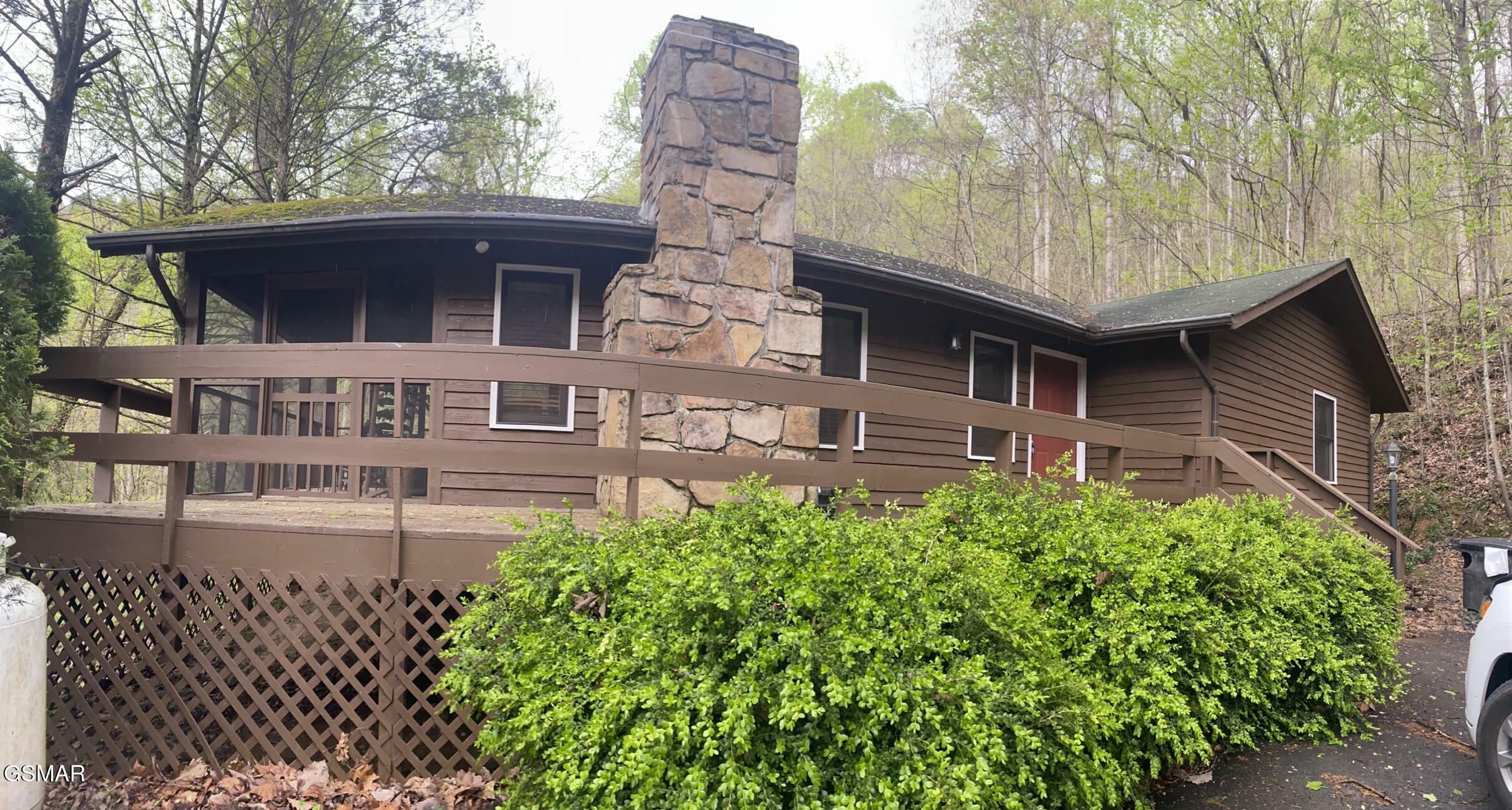 Property Photo: 2744 Black Walnut Flats Road TN 37862