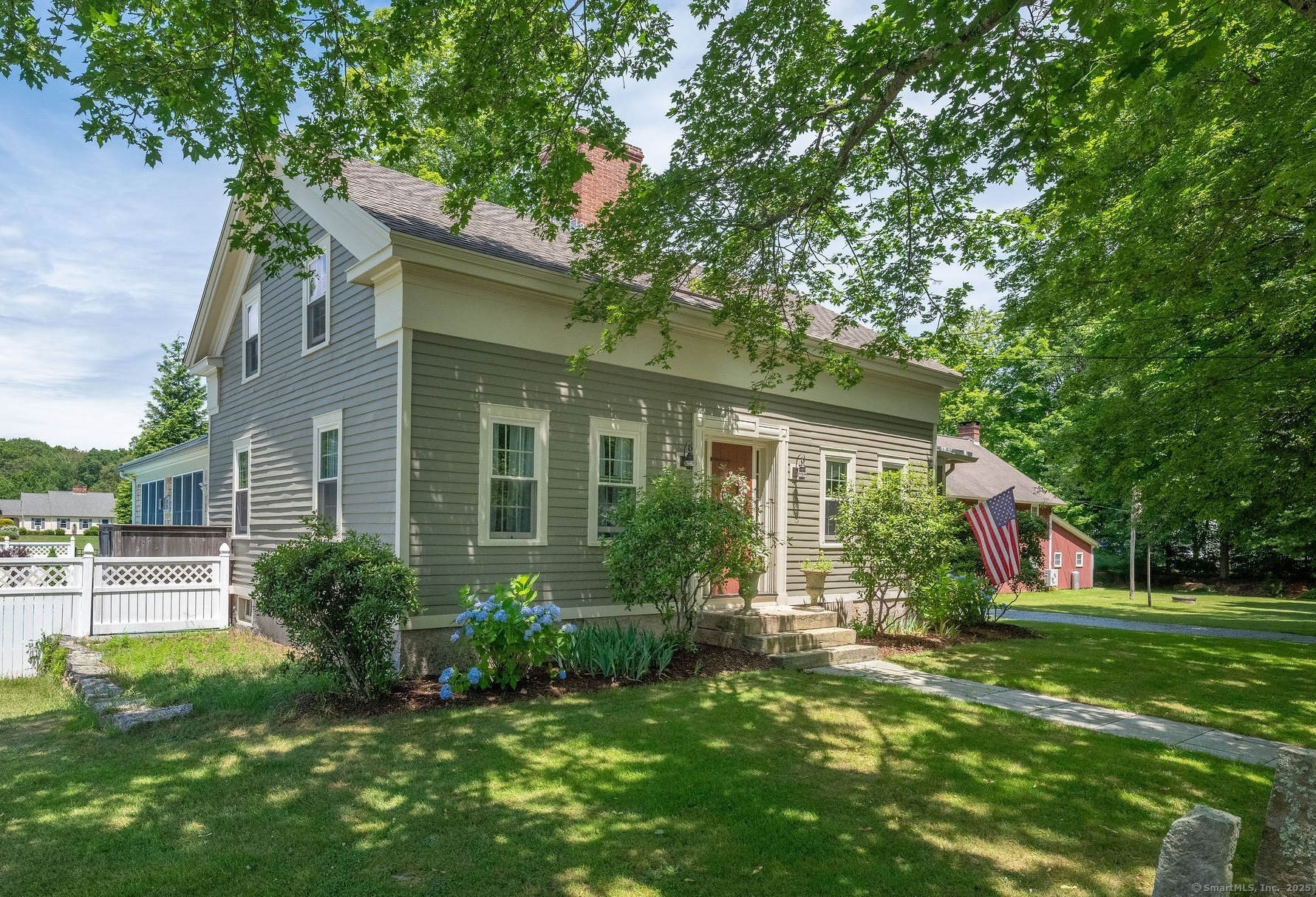 Property Photo:  120 Boston Post Road  CT 06371 