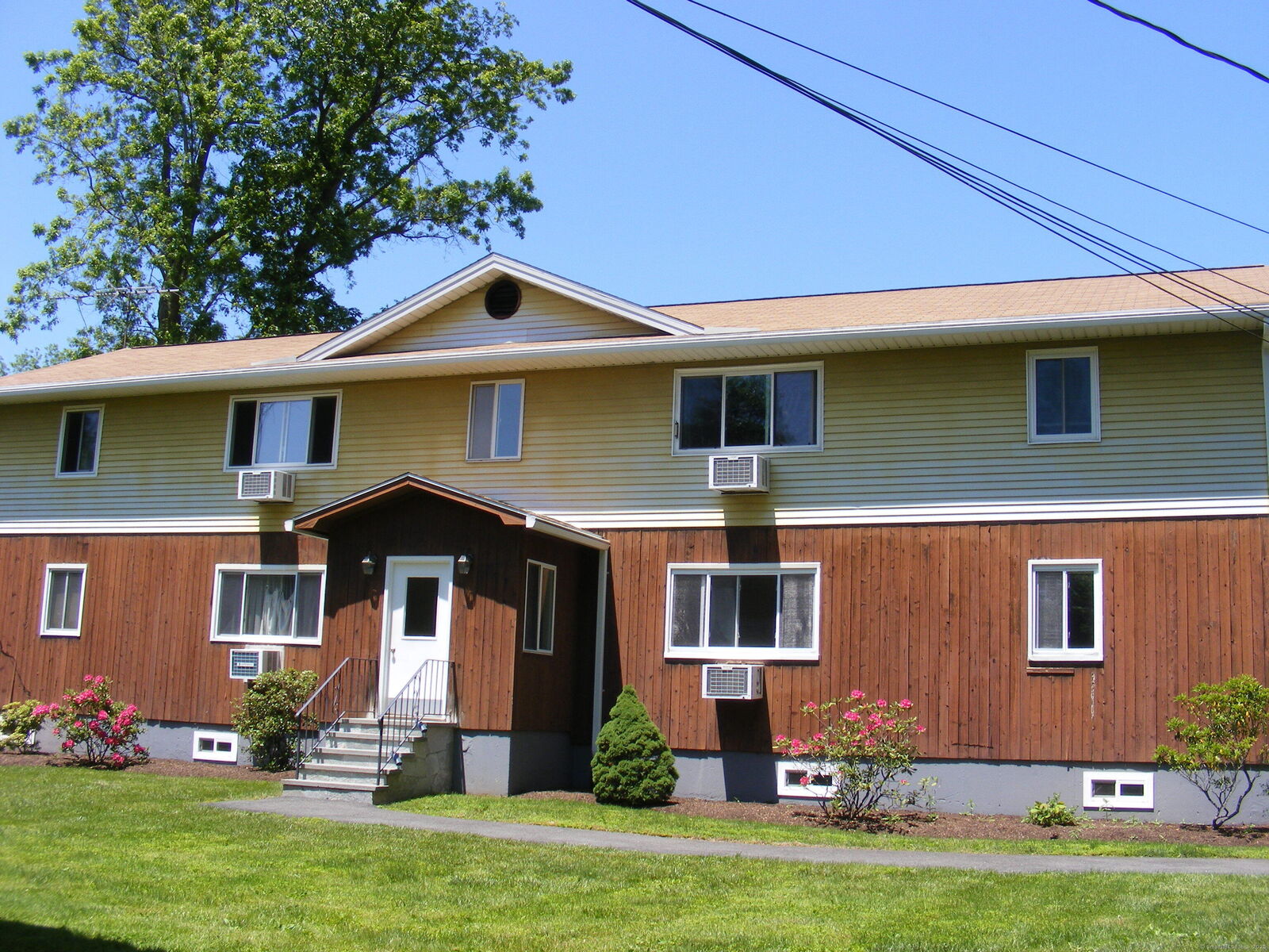 Property Photo: 66 Raymonds Drive 66 CT 06824