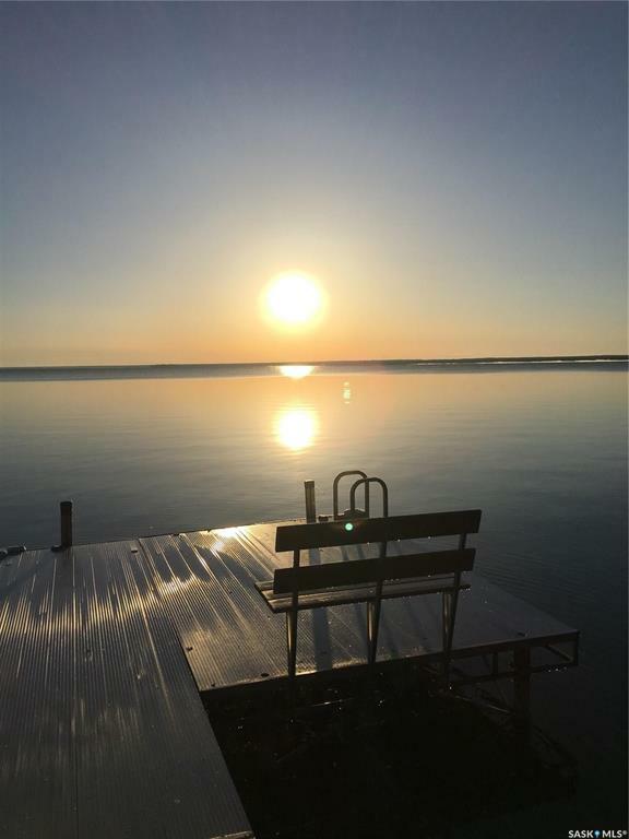 Property Photo:  405 Parkland Avenue  SK S0M 1J0 