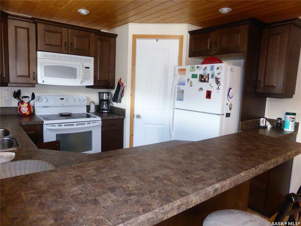 Property Photo: 140 Bruce Place SK S0M 1J0