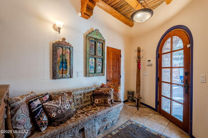 Property Photo:  1125 E Seneca Street  AZ 85719 