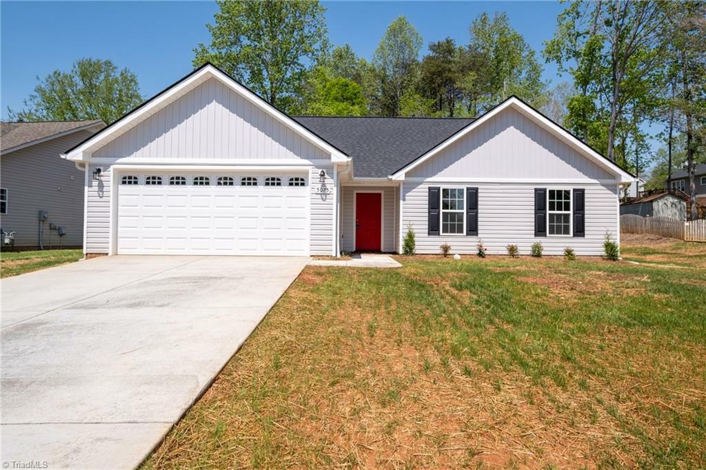 Property Photo: 5075 Fiddlers Run Drive NC 27284