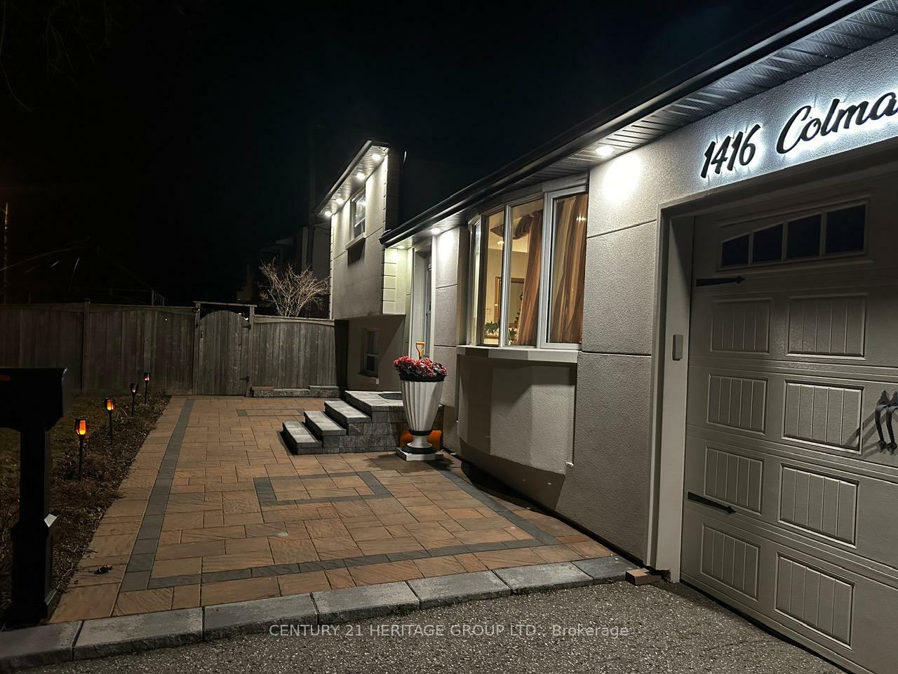 Photo de la propriété: 1416 Colmar Avenue ON L1W 1C5