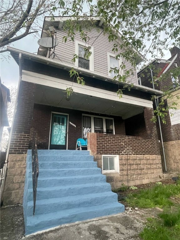 Property Photo: 2006 Locust St PA 15218