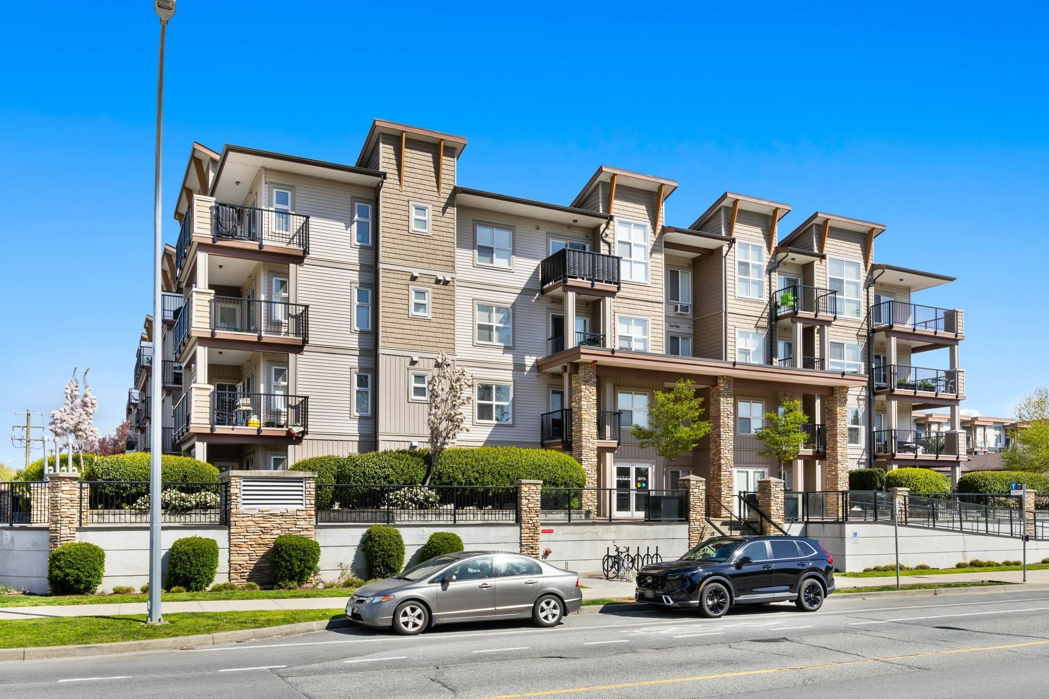 Property Photo: 20175 53 Avenue 212 BC V3A 0J8