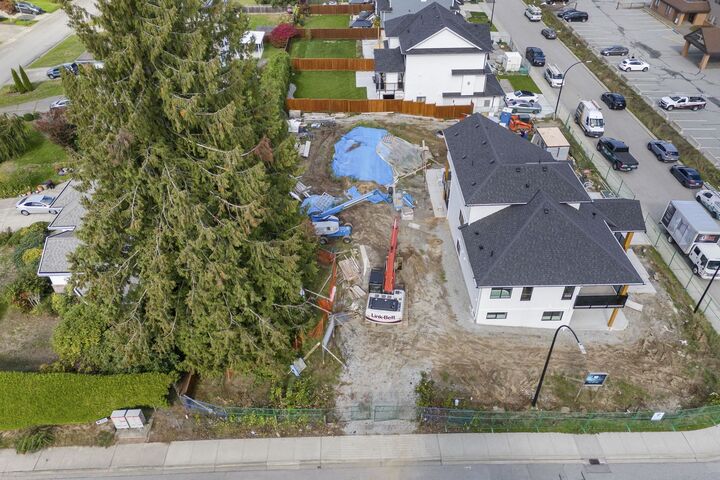 Property Photo: 20619 123 Avenue BC V2X 4B1