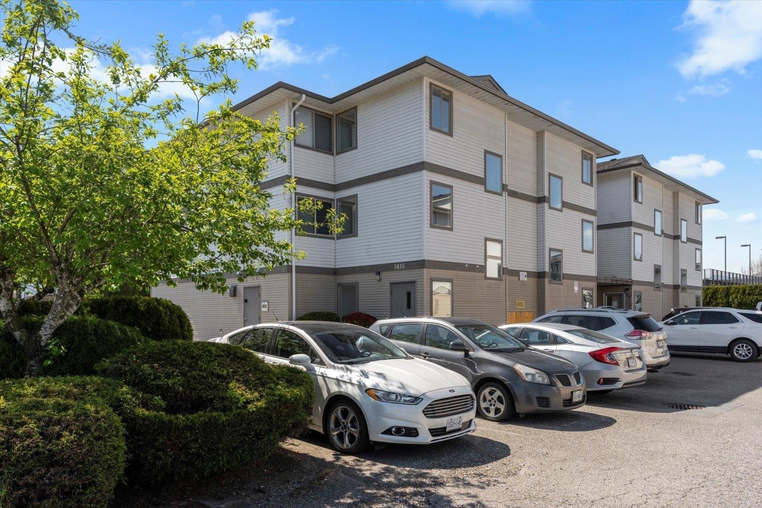Property Photo: 7435 Shaw Avenue 205 BC V2R 3C1