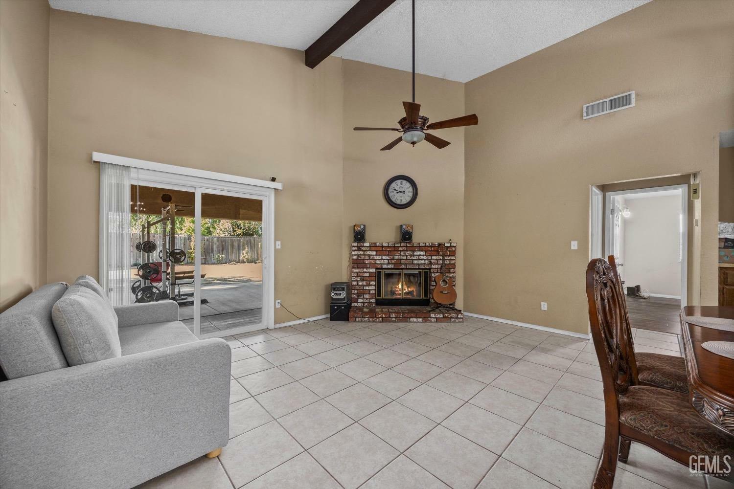 Property Photo: 7037 Chalmette Drive CA 93309