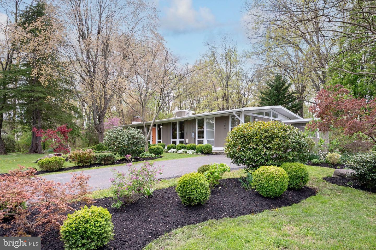 Property Photo: 7800 Elba Road VA 22306