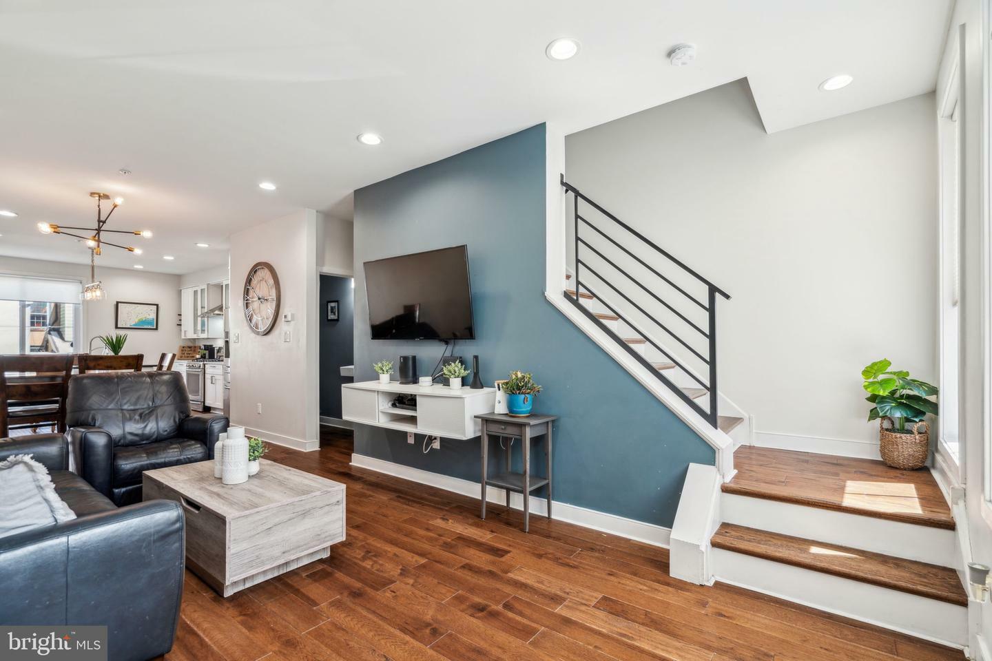 Property Photo: 1029 Earl Street PA 19125