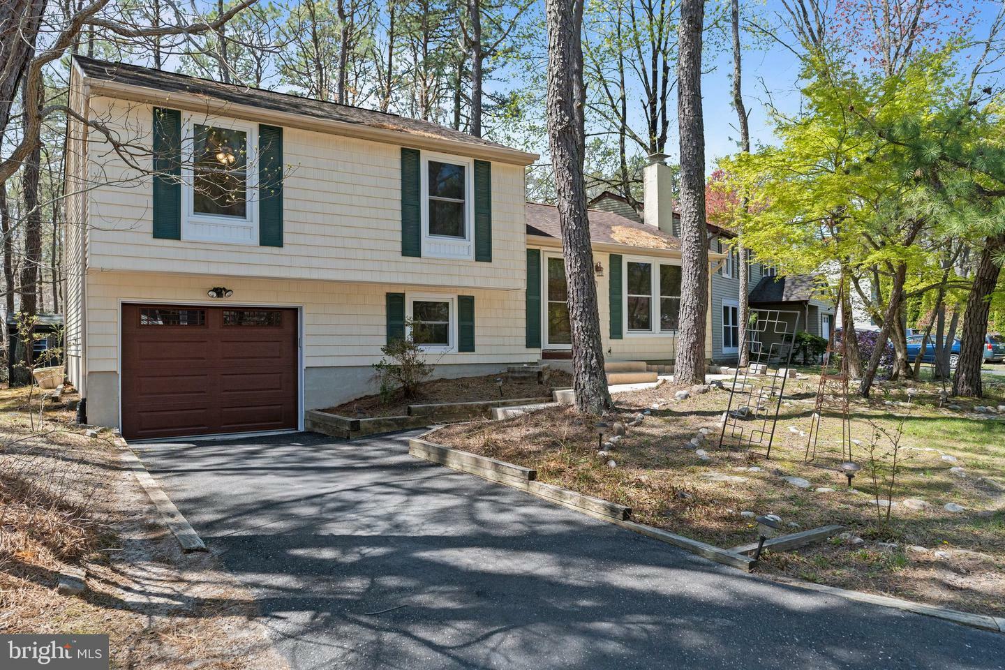 Property Photo: 1 Haddon Ct W NJ 08053