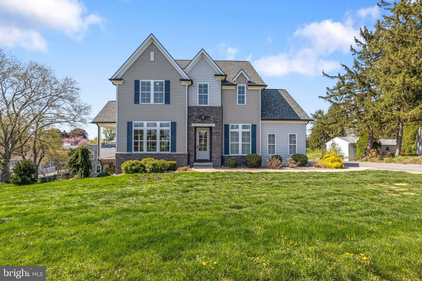 701 E Winding Hill Road  Mechanicsburg PA 17055 photo