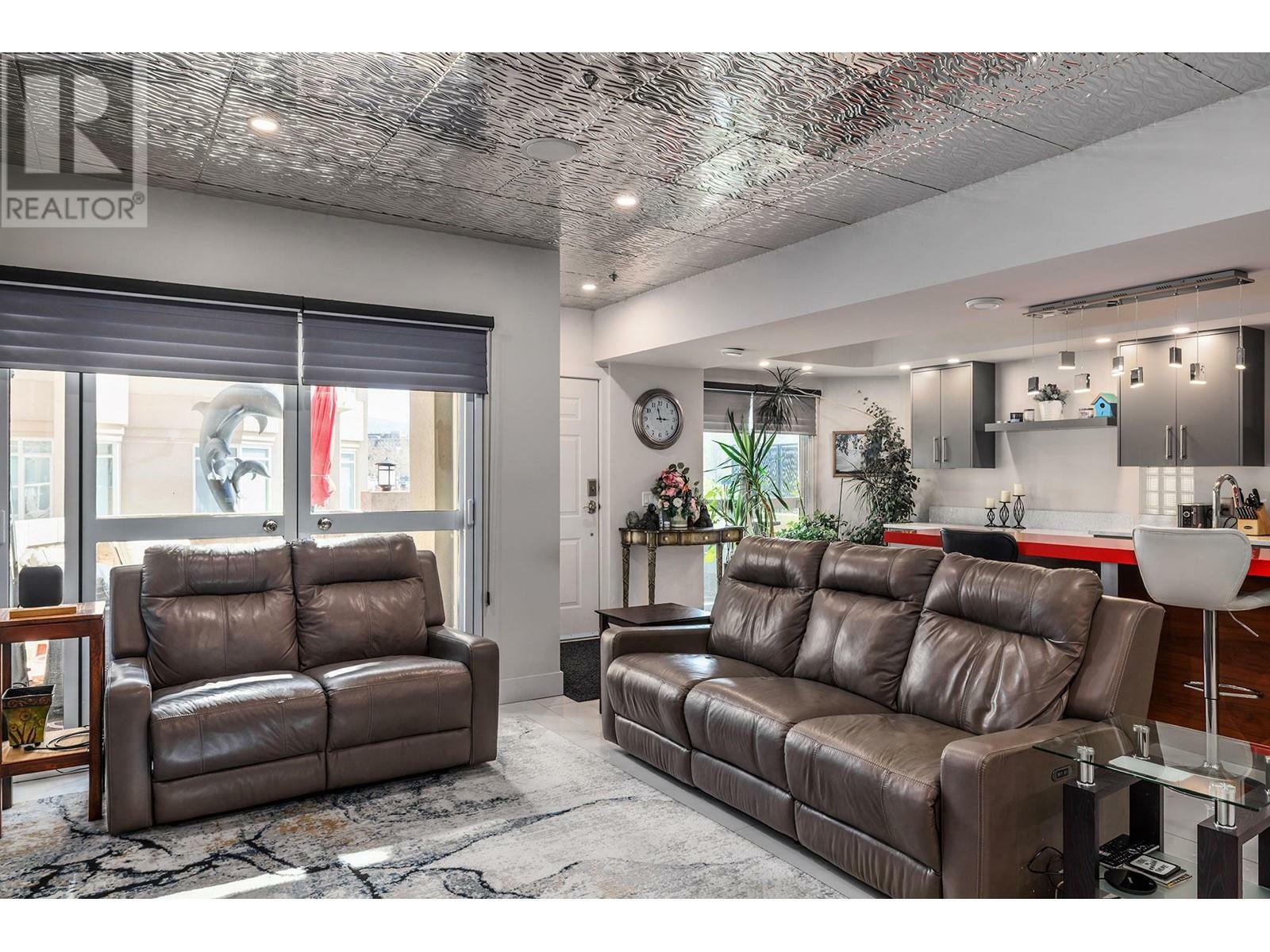 Property Photo: 1156 Sunset Drive 113 BC V1Y 9W1