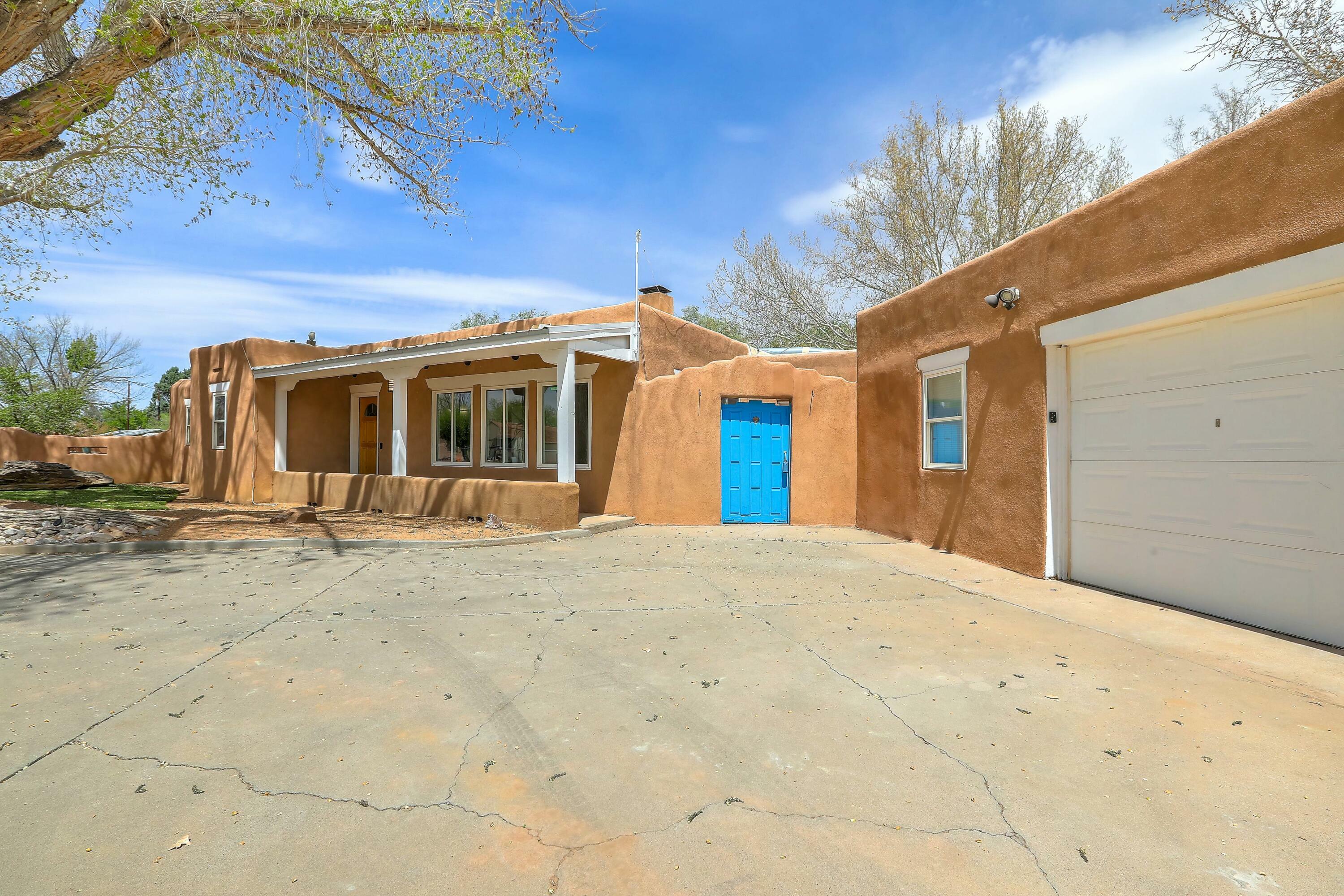 Property Photo: 929 Stuart Road NW NM 87114