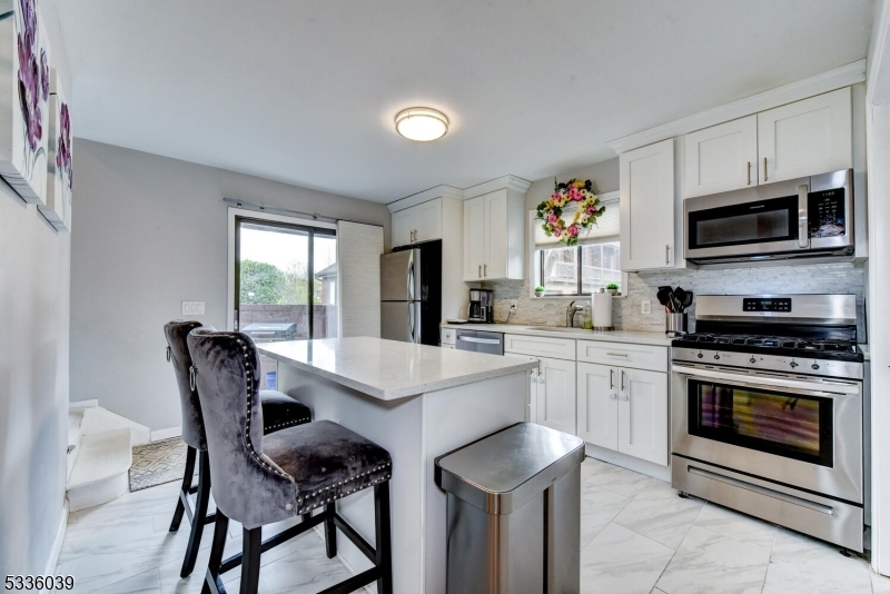 25 Bloomingdale Drive 1A  Hillsborough Twp. NJ 08844 photo
