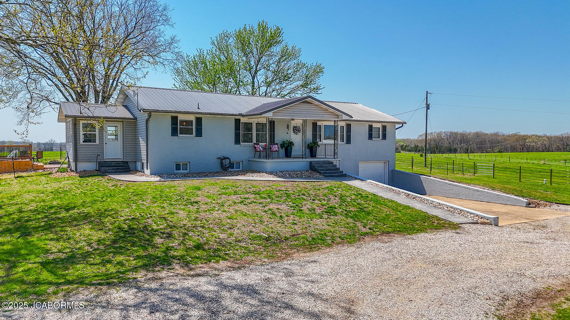 Property Photo: 3 Starling Road MO 65064