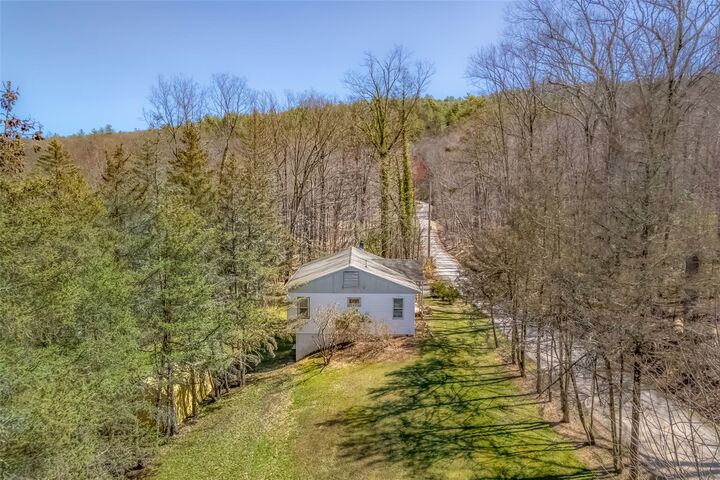 Property Photo:  59 Old Minnewaska Trail  NY 12446 