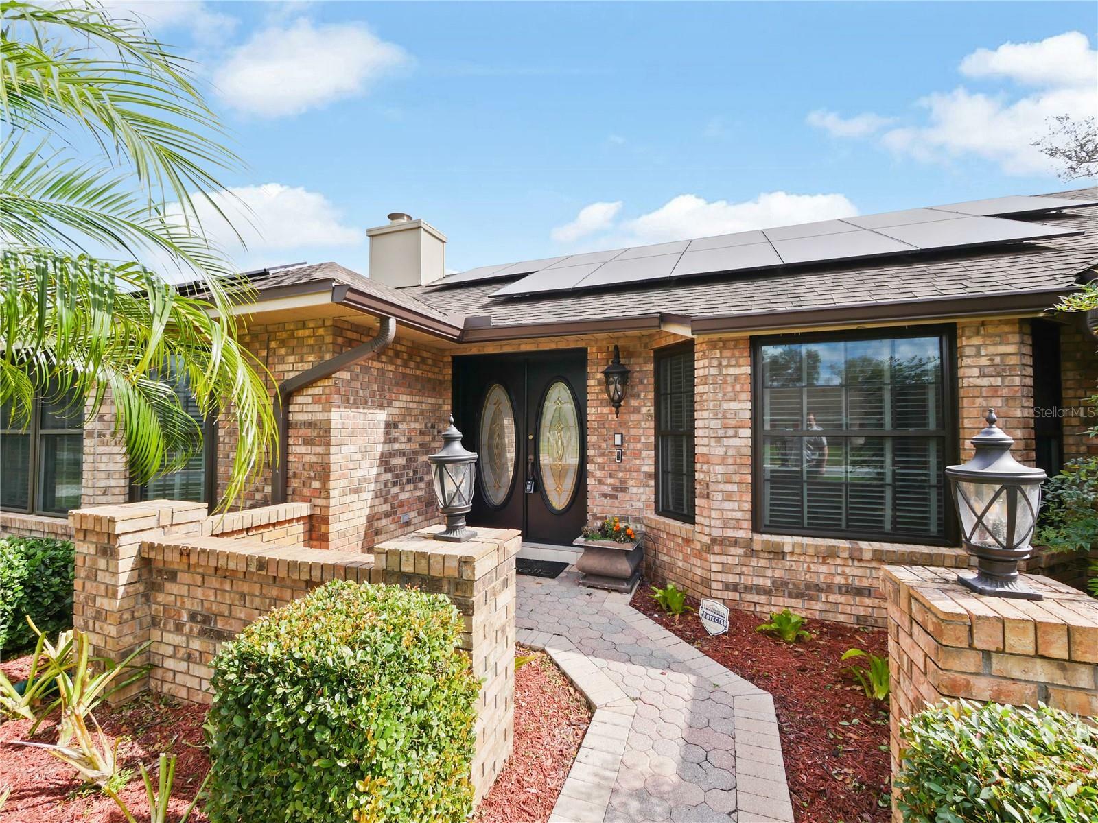 Property Photo: 647 Saranac Drive FL 32708