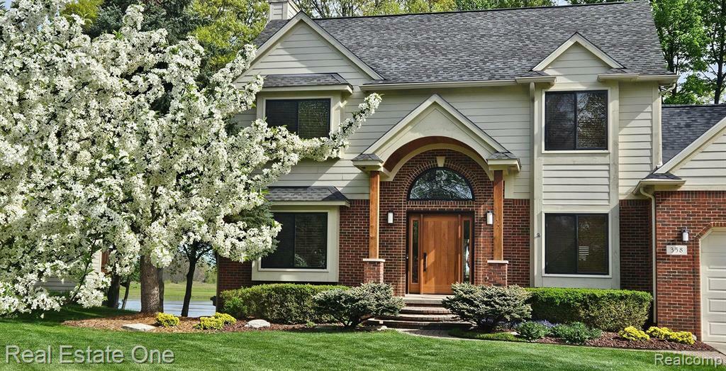 358 Orchard Ridge Drive  Lake Orion MI 48362 3918 photo