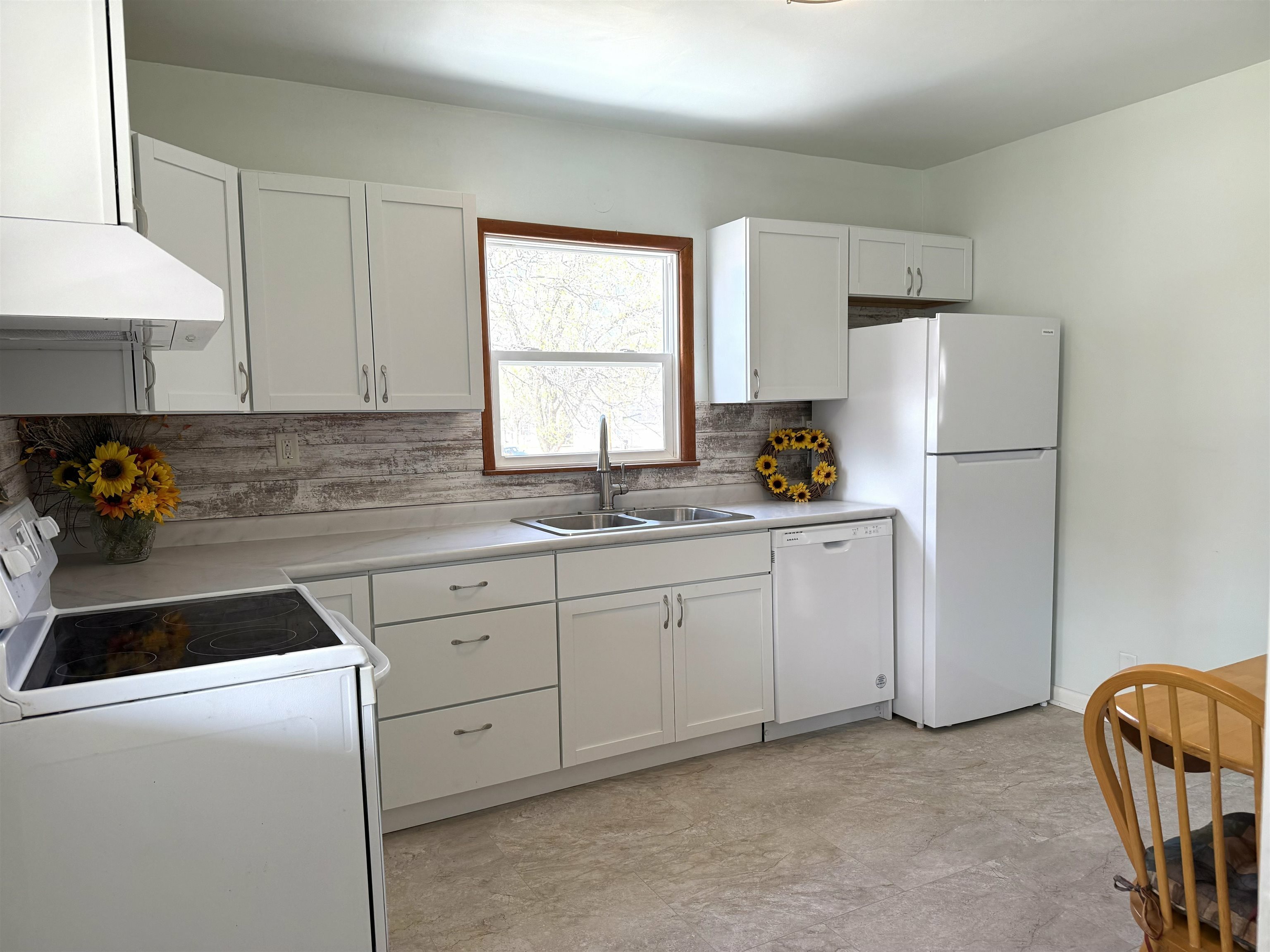 Property Photo: 302 S 18th Street SD 57747-0000