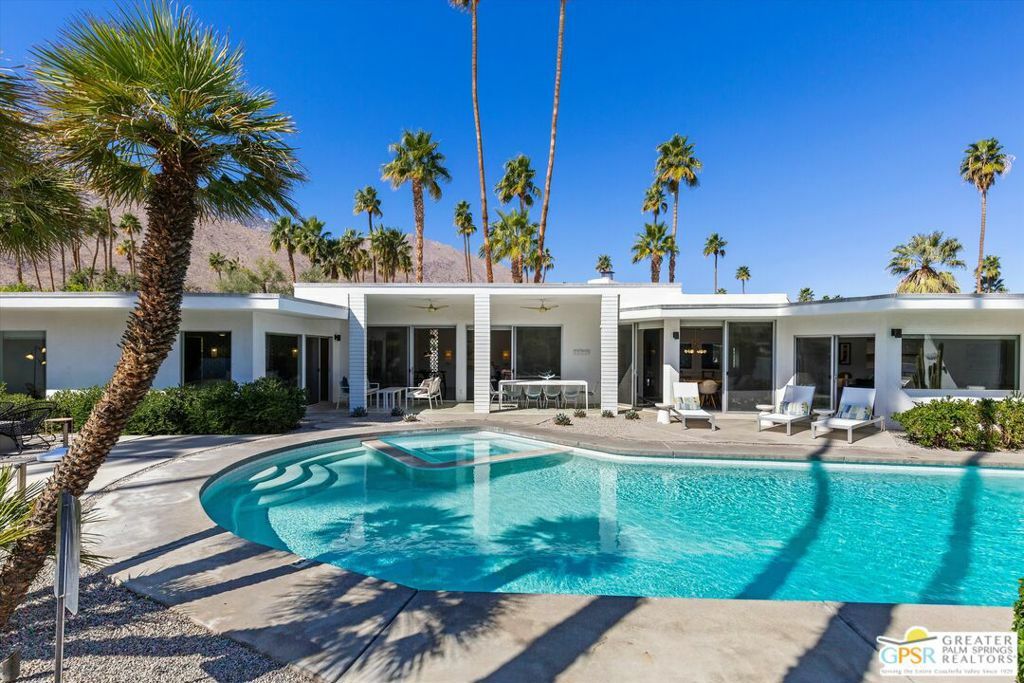 Property Photo: 2280 S Camino Real CA 92264