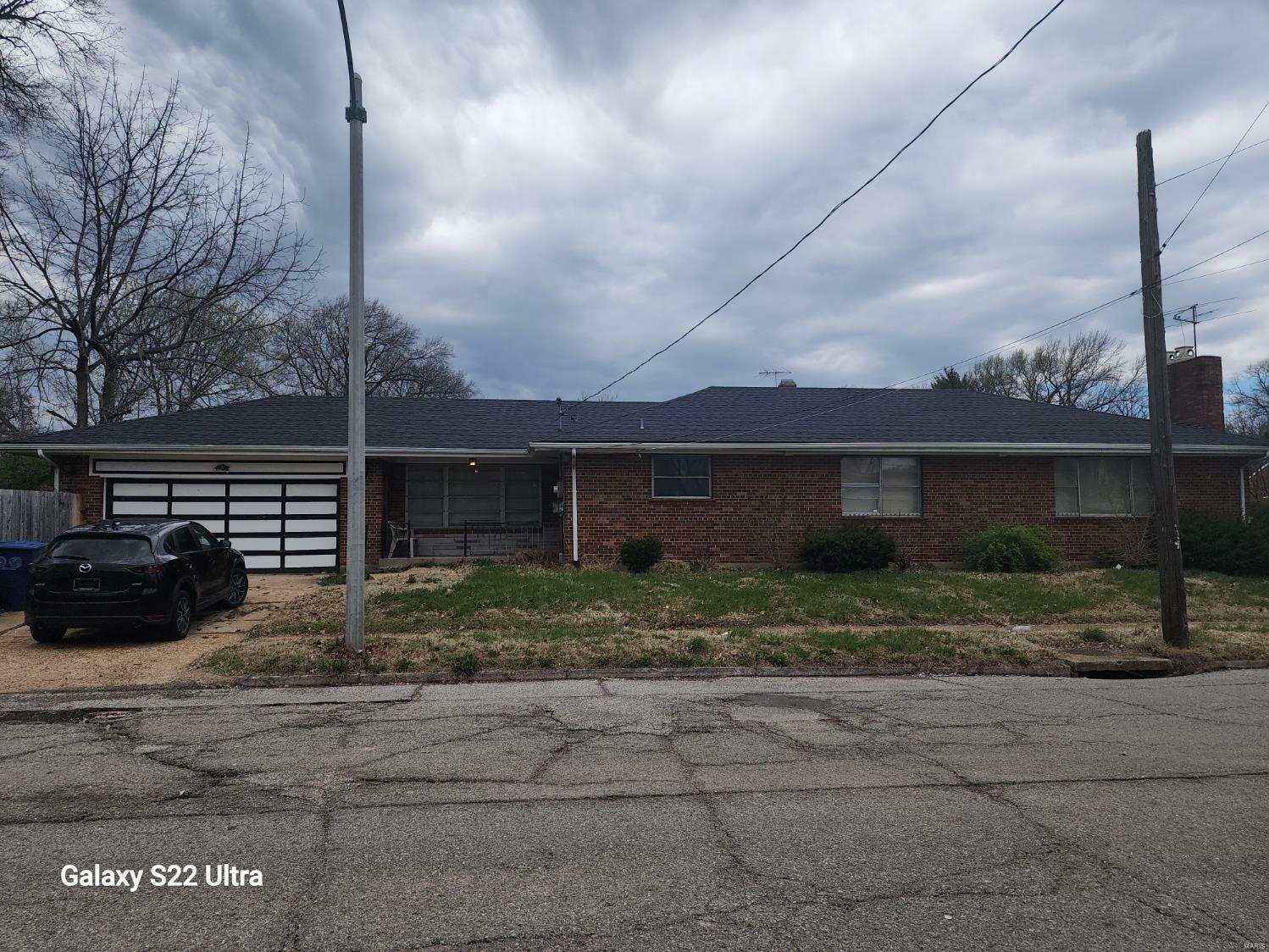 Property Photo: 6100 Garesche Avenue MO 63136