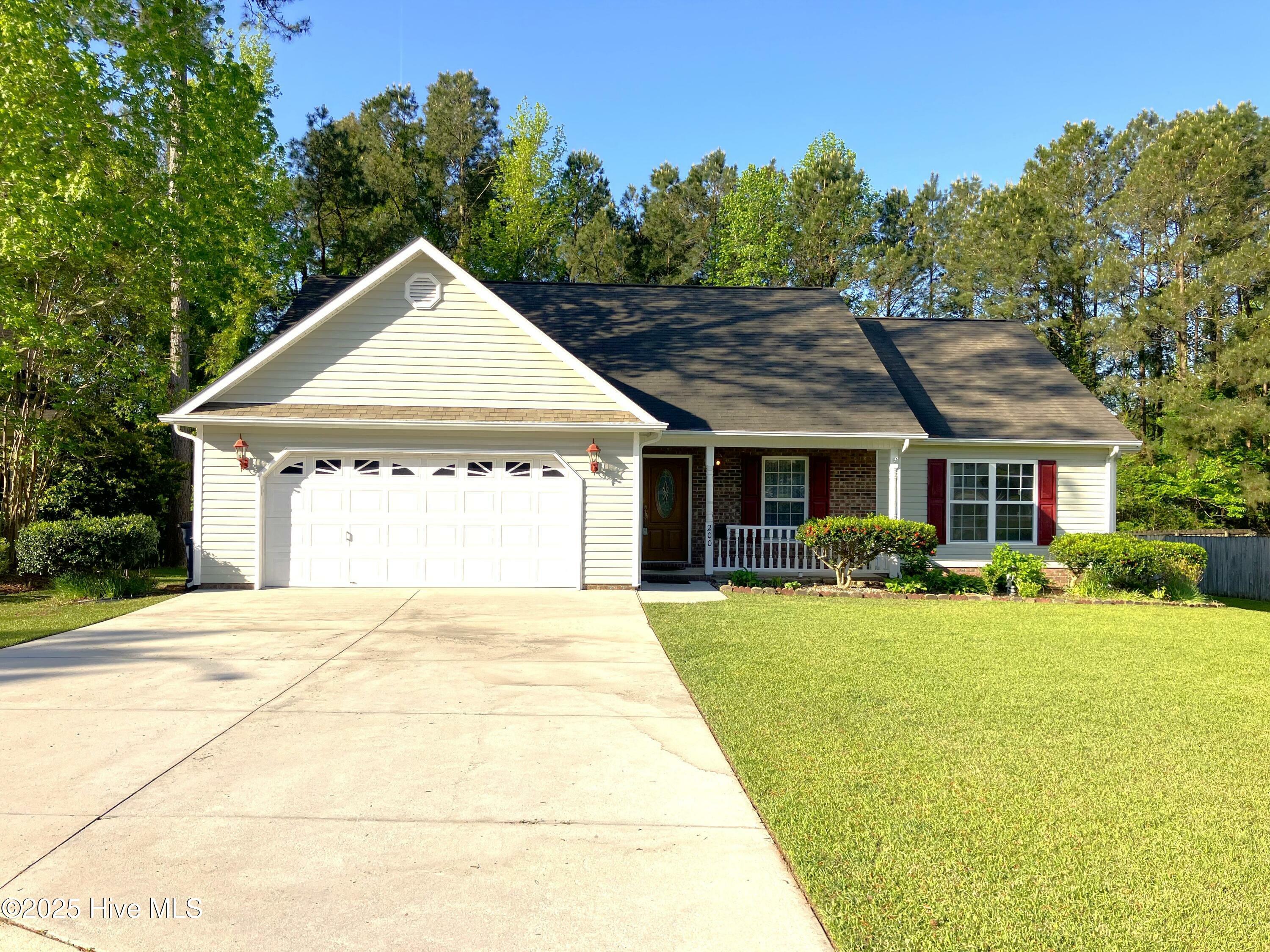 Property Photo: 200 Grandford Place NC 28546